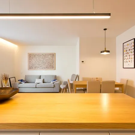 דירה Modern And Comfort Brand New 3br, Ac, Parking *
