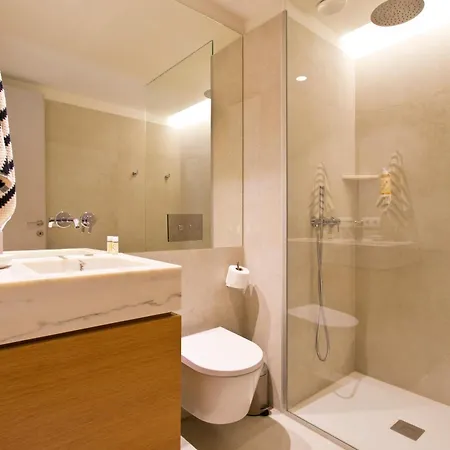 Modern And Comfort Brand New 3br, Ac, Parking
