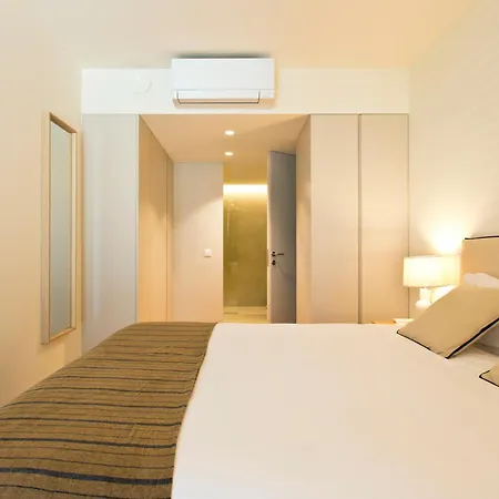 Modern And Comfort Brand New 3br, Ac, Parking Porto